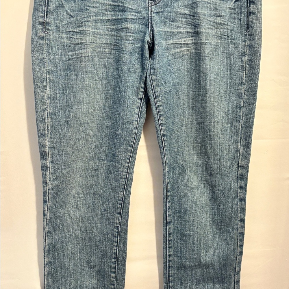 SASSON Light Blue Women's Straight Leg Jeans